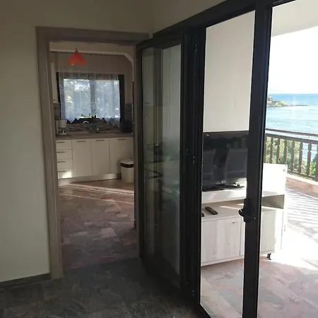 Apartment Eliahouse A Quiet Seaside Place Ideal For Children