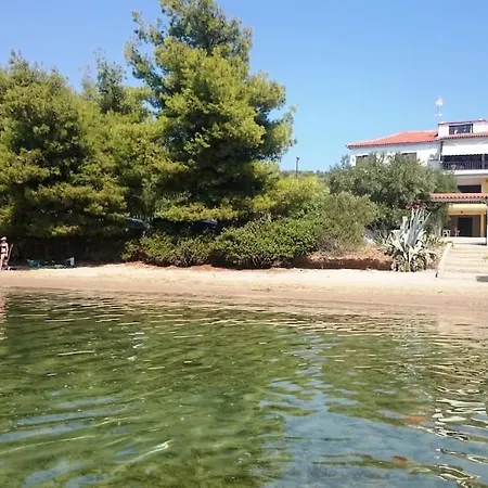 Apartment Eliahouse A Quiet Seaside Place Ideal For Children